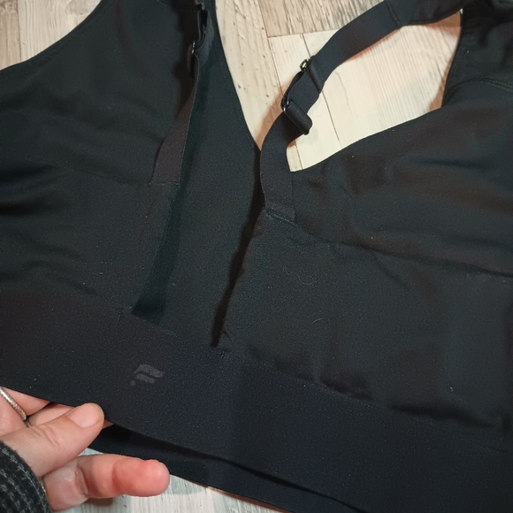 Fabletics - Picture 4 of 5